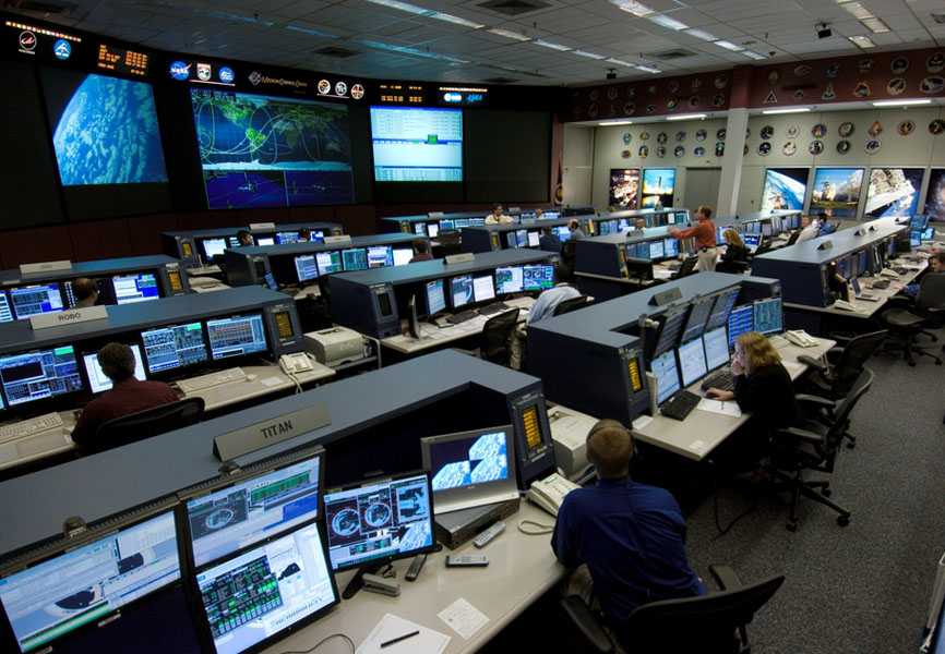 博信,控制臺(tái)，操作臺(tái)，調(diào)度臺(tái)